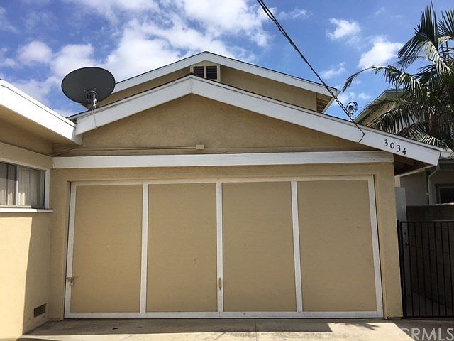 1st image of 3034 E Pearl Ave