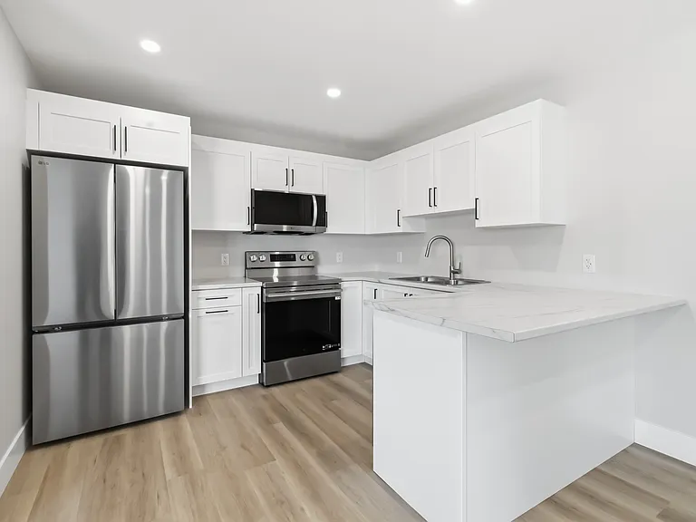 286 Maccoun St #286 — Photo 8
