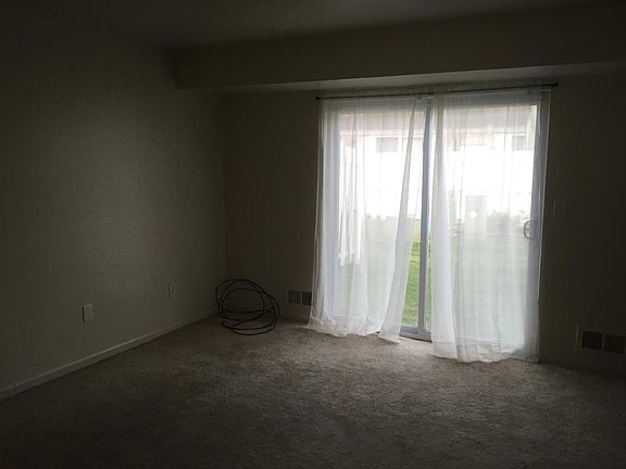 5th image of 15554 Dupage Blvd