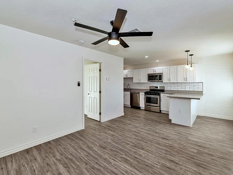 6725 E Earll Dr #1 — Photo 9