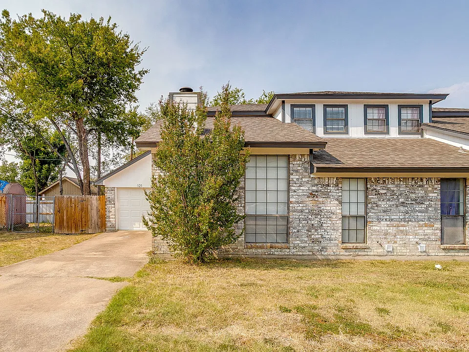 121 Myers Dr #121