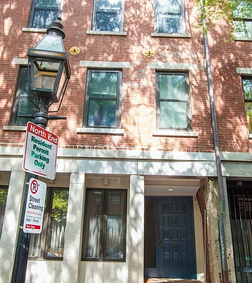 146 Commercial St #4 — Photo 13