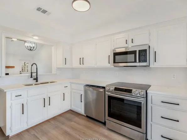 503 Lansing Ct, College Station, TX 77840