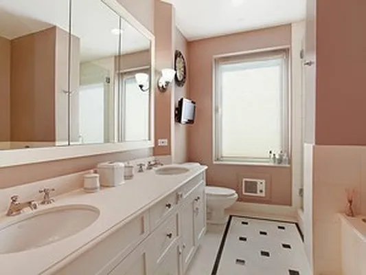 Sold by Corcoran | media 25