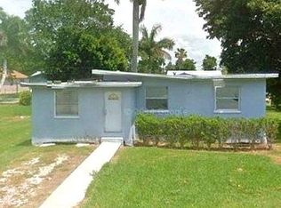 270 Banyan Ave, Pahokee, FL 33476