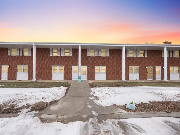 101 N Pipestone St Unit 4, Brandon, SD 57005