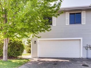 377 Cari Park Ln, Hastings, MN 55033