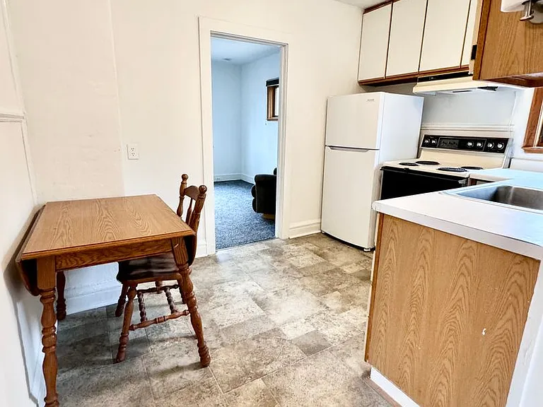 2921 Piedmont Ave — Photo 5