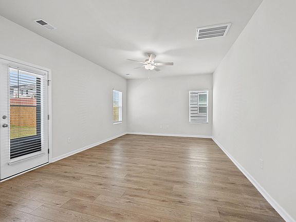 4th image of 12023 Lansbury Dr