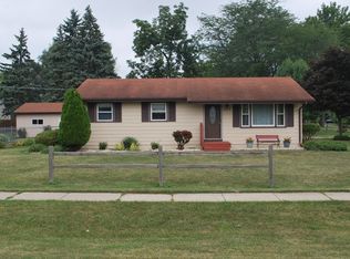 303 W Main St, Gardner, IL 60424