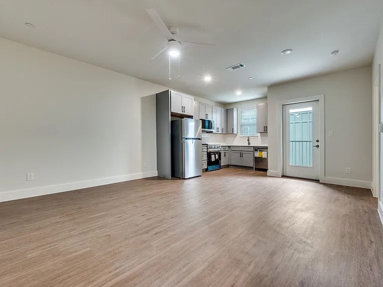 5317 Reiger Ave — Photo 5