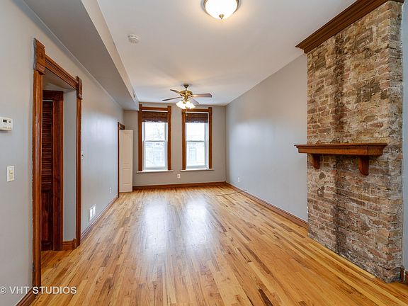 2nd image of 1943 N Oakley Ave