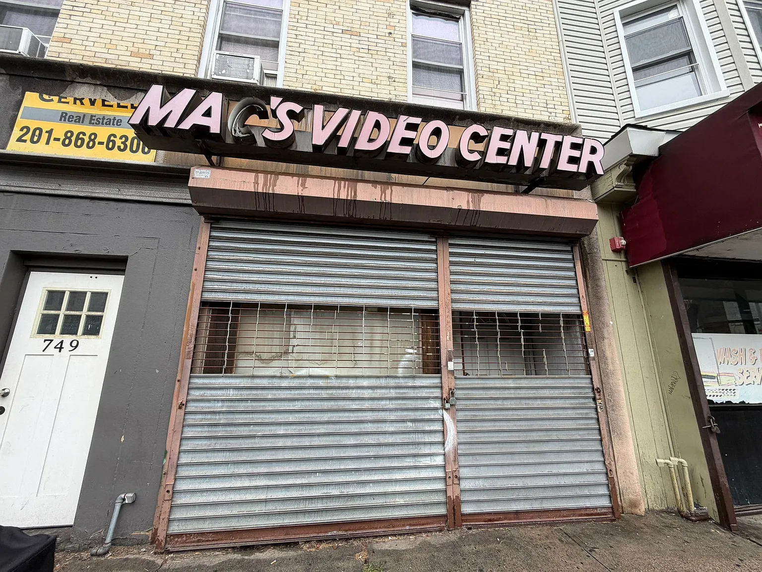 749 W Side Ave — Photo 4