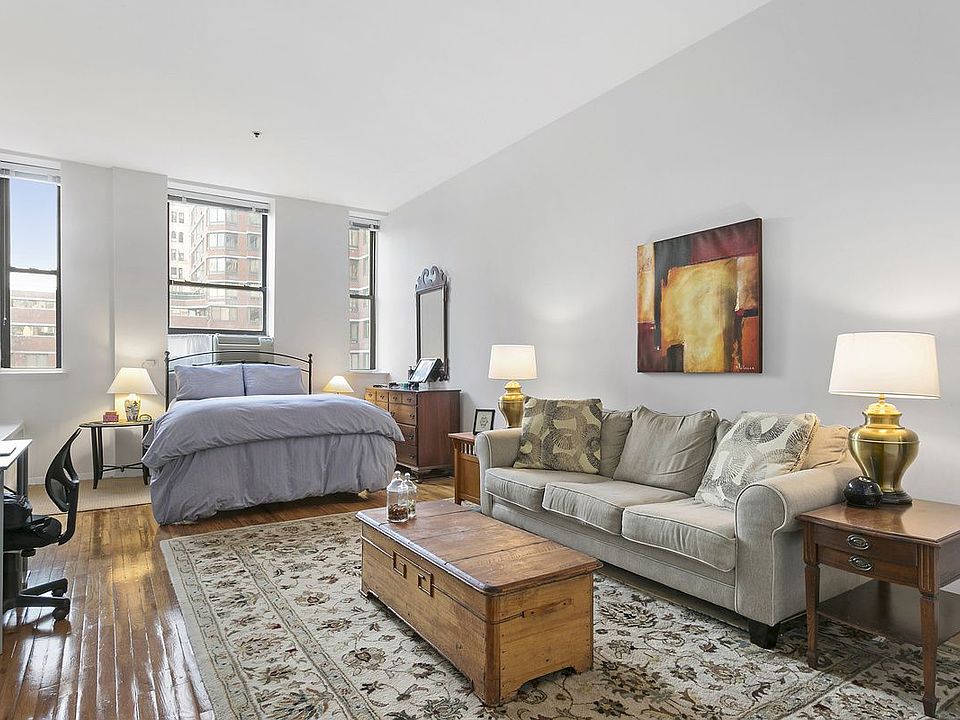 1st image of 215 W 84th St APT 403