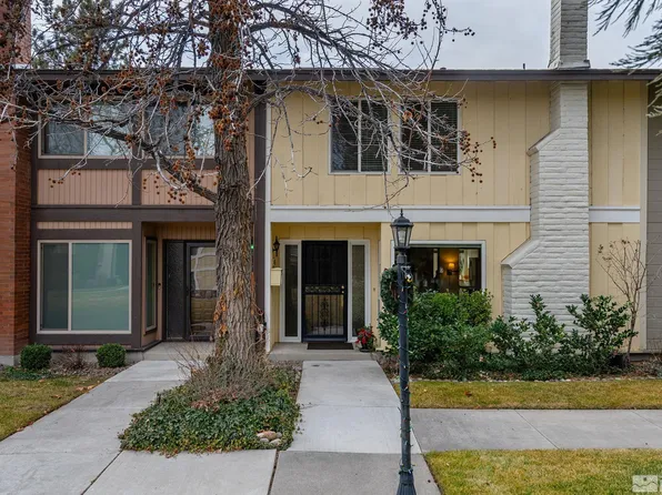 1453 Foster Dr, Reno, NV 89509