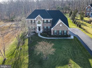 8835 Chrisanthe Ct, Fairfax Station, VA 22039