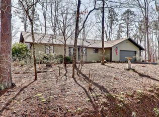 37 Commodore Dr, Salem, SC 29676