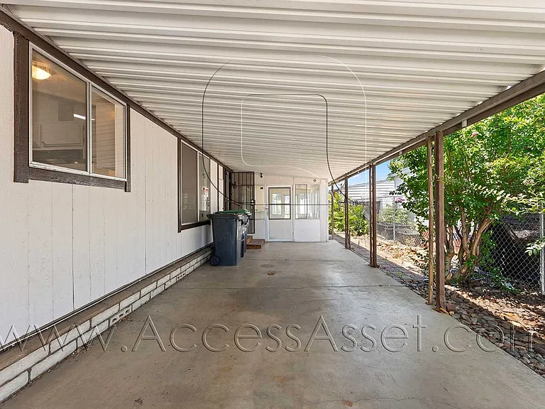 1360 Cabrillo Dr — Photo 27