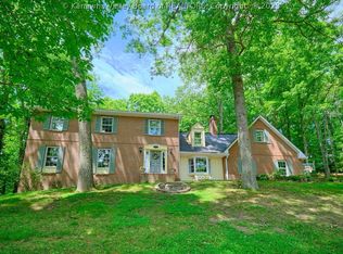 1520 Stonehenge Rd, Charleston, WV 25314