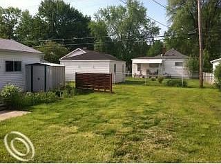 4th image of 22400 Stephens St