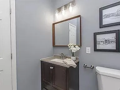 2206 Dinwiddie Ave — Photo 10