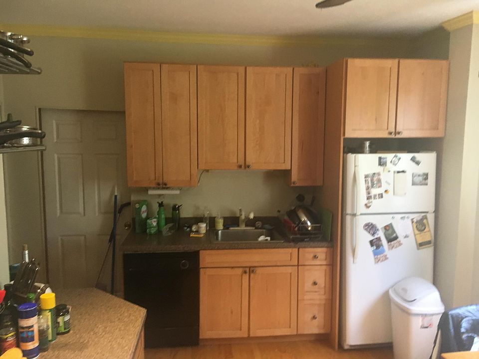 2nd image of 79 Amory St