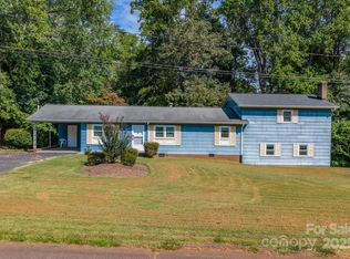 3572 Spring Valley Dr, Newton, NC 28658