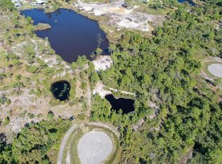 332 Gardenia Trl, Eastpoint, FL 32328