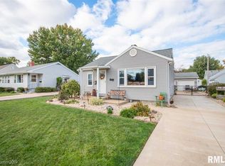 413 E Harrison St, Morton, IL