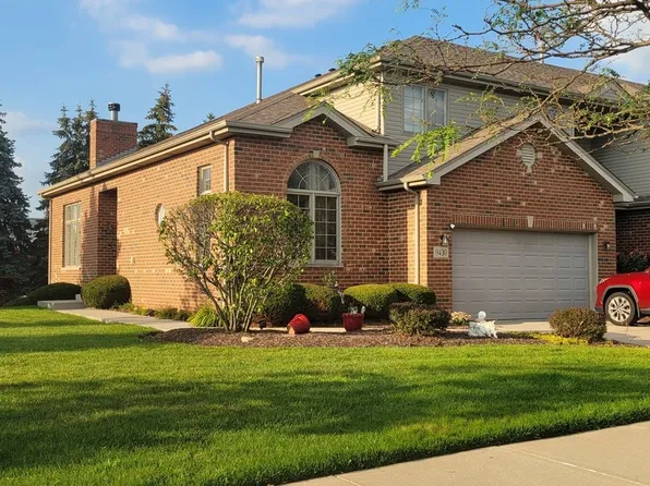 9430 Caledonia Dr, Tinley Park, IL 60487