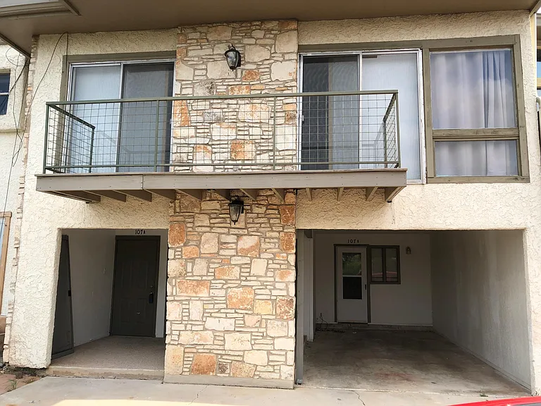 1008 Clayton Nolen Dr #107 — Photo 2