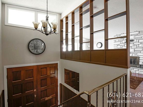 2nd image of 2579 Sugarpine St