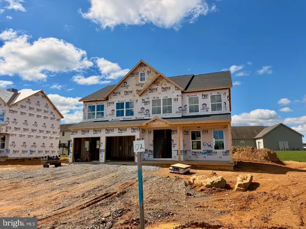 403 E Clarissa Dr, Shippensburg, PA 17257