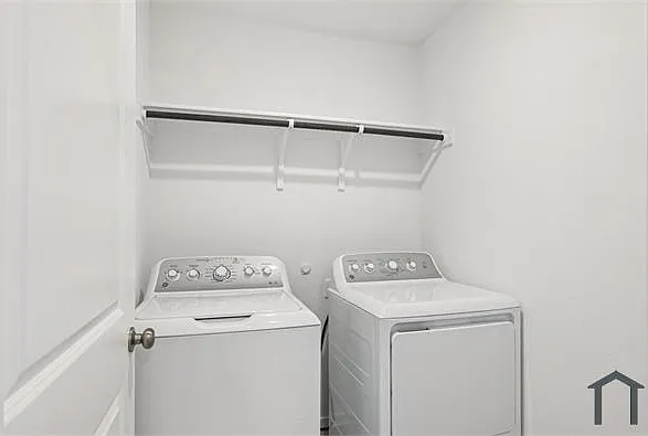 1629 Lercara Ln — Photo 22