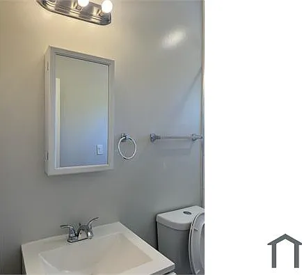 2622 University Pl NW #203 — Photo 7