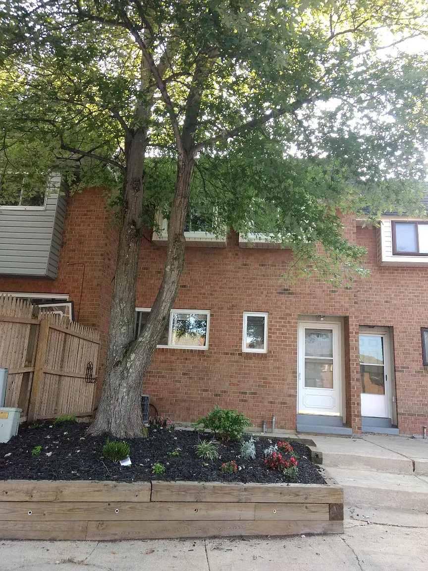 1126 Blair Ct photo 1