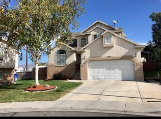 595 E Eastpointe Cir, North Salt Lake, UT 84054