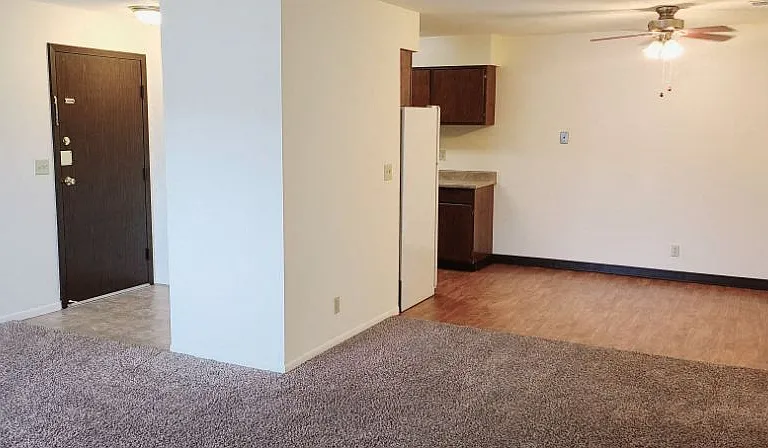 Kimberly Club Apartments — Photo 160