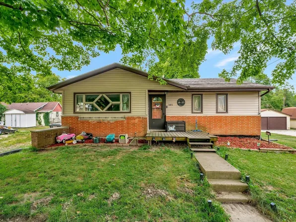 101 N Harrison St, Sidney, IL 61877