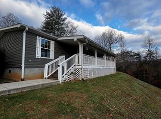 62 Turnip Trl, Whittier, NC 28789