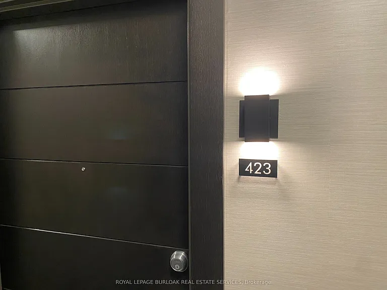 212 King William St E #423 — Photo 7