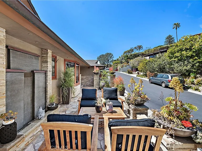 612 Allview Pl — Photo 32