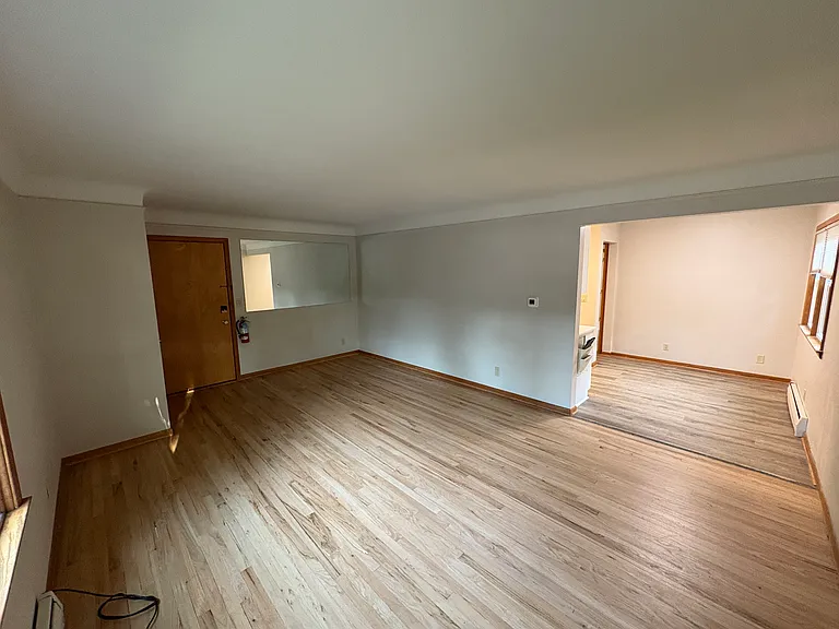 4220 Ingersoll Ave #202 — Photo 3