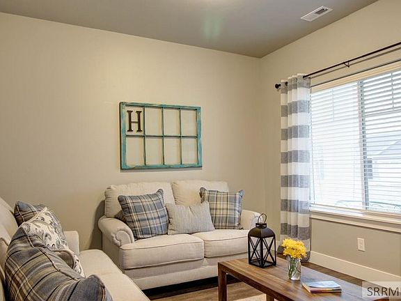 5th image of 2204 S Summerfield Ln