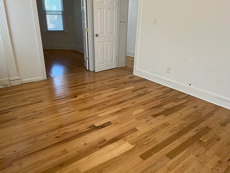 44 E 36th St #1 — Photo 17