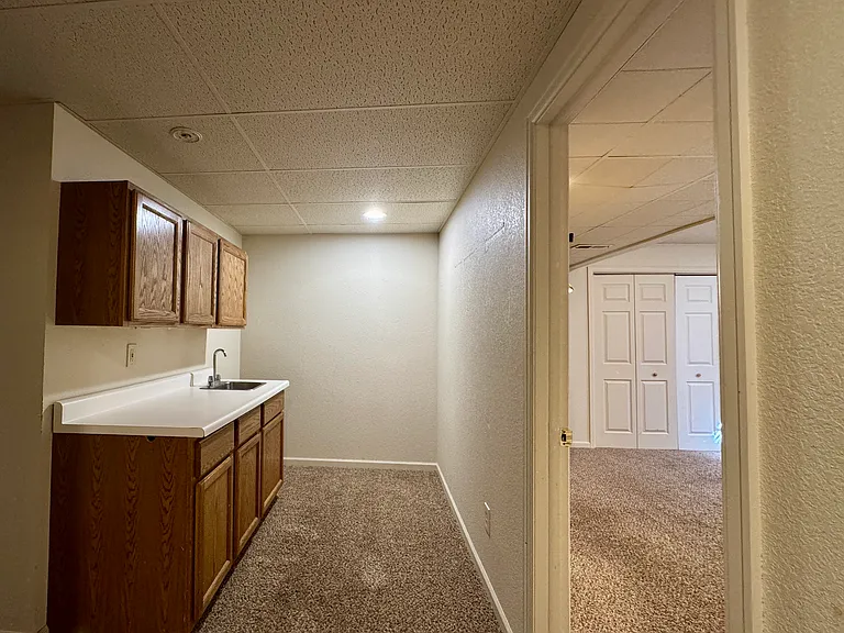 2404 S Holman Cir — Photo 24