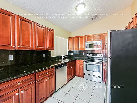4th image of 5487 NW 186th St