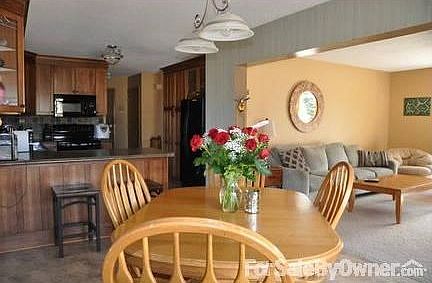 Open dinning room/kitchen/living room