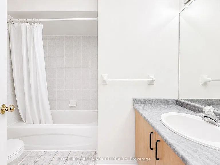 5 Coburg Cres — Photo 11