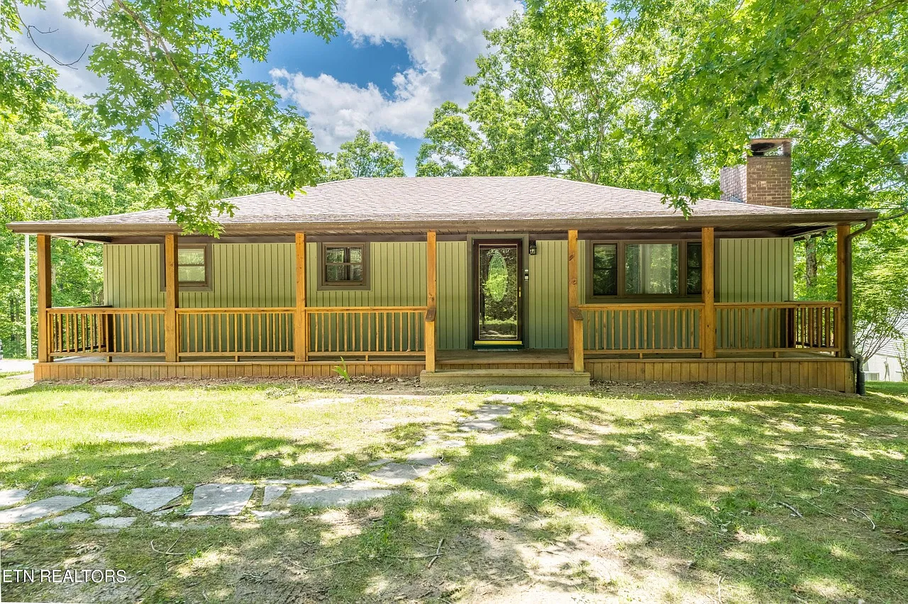4 bed, 3.5 bath, 2800 sqft, $3,000 — Photo 4